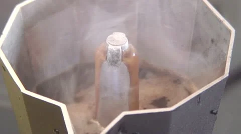 Espresso being made in an espresso maker Stock-Footage 24672369