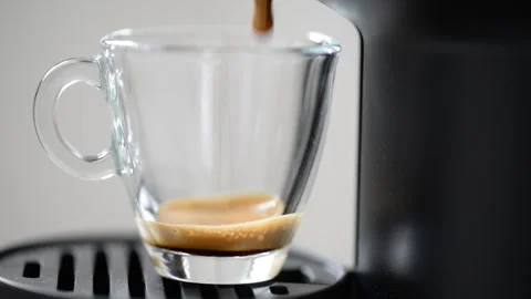 Espresso brewing closeup. Video stock 167899040