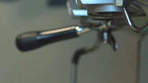Espresso coffee maker - barista style Video stock 99115191