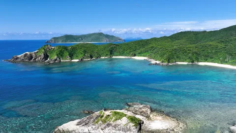 Establishing aerial drone shots of pristine parts of Kerama islands, Okinawa. 库存影片 249247636