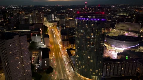 Establishing aerial hyperlapse view of Birmingham city centre UK at night 스톡 동영상 201522431