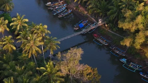 Establishing Aerial View Bridge Over The River Of Drone Footage 스톡 동영상 284532491