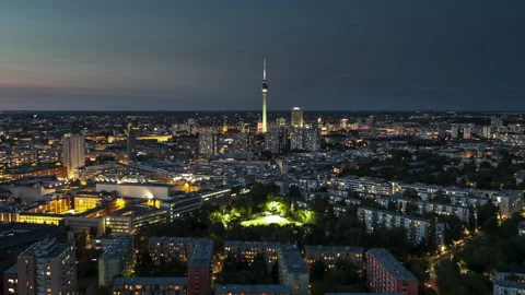 Establishing Aerial View Shot of Berlin, Germany, capital city Vidéo 167586868