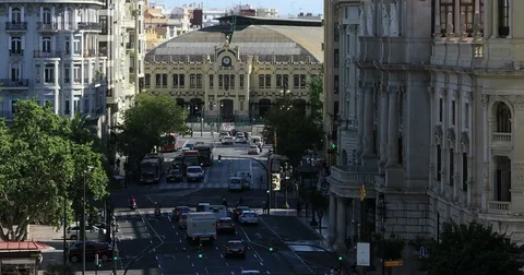 Estacio Del Nord Train Station with City Traffic Video stock 80313582