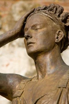 Estatua de mujer - womanly statue Stock Photos