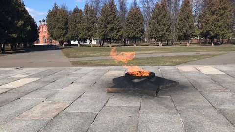 Eternal flame of War memorial in memory of the Second World War and the Great Video stock 126931816