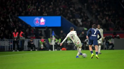 Ethan Mbappé during Paris Saint-Germain (PSG) VS LOSC - Ligue 1 (2026) 動画素材 340537996