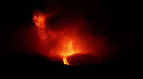 Etna eruption 2013 库存影片 35380352