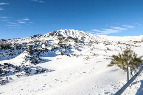 Etna in snow Stock-Fotos
