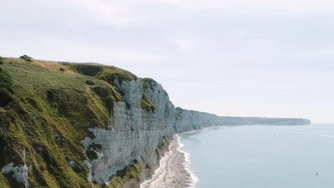 Etretat, Normandy, wide plan on the slopes of the Atlantic Ocean, summer 2019 Stock Footage 124577474