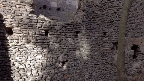 Etruscan building and arched window close up Vidéo 71127344