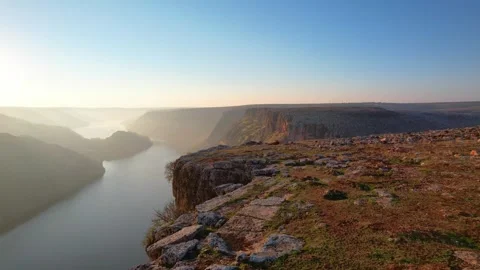 Euphrates river with cliffs in Turkey Drone 4K Vídeo Stock 253208368