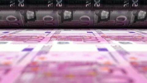 EURO 3 Stock Footage 133575021