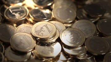 Euro coins falling down Stock Footage 85638788