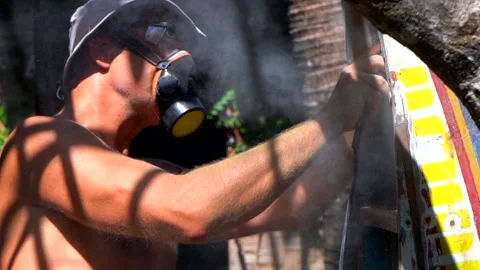 European man do carpentry work at home with face mask Vídeos de archivo 131374003