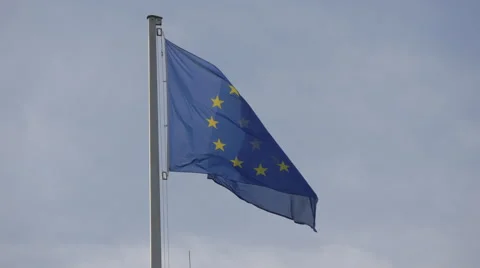 European Union flag on top of the Austrian Parliament Building, Vienna Vidéo 59571783