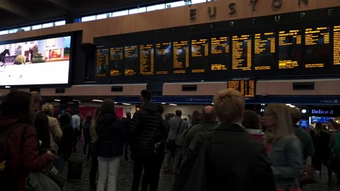 Euston Station interior. Stock Footage 187107077