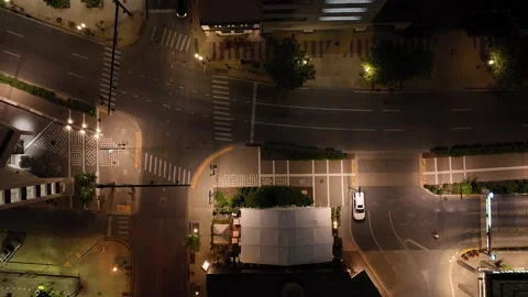 Evening aerial view of an intersection in City Center Lexington Kentucky 스톡 동영상 246250377