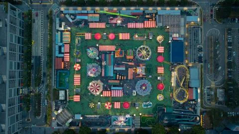Evening aerial view of Prudential Marina Bay Carnival, circus fun air sing0770-2 Stock Photos