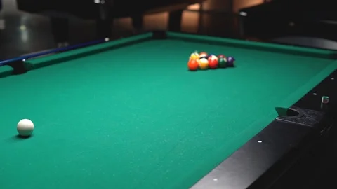 Evening billiards 库存影片 92549453