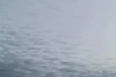 Evening blue sky with clouds. The concept of calm and pacification. 스톡 사진