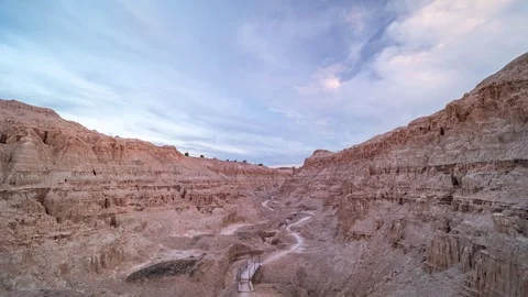 Evening clouds passing over Cathedral Gorge in Panaca Nevada Stock-Footage 278436512