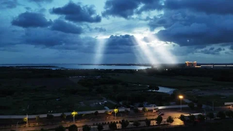 In the evening dark clouds gathered Stockbeeldmateriaal 313510916