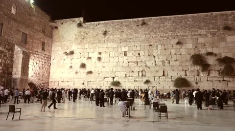 Evening Prayers at Western Wall in 4K 動画素材 52360606