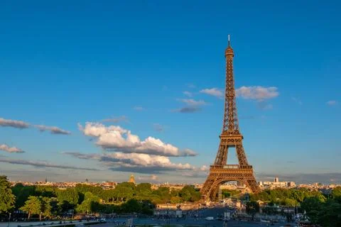 Evening Rays of the Sun and Traffic Near the Eiffel Tower France. Evening ... Stock Photos