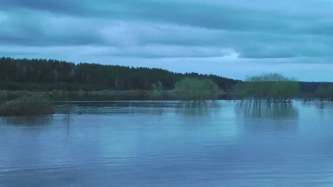 Evening river Vidéo 82139480