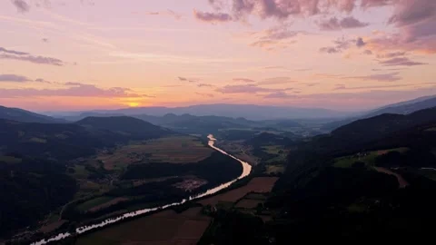 Evening river valley aerial Stockbeeldmateriaal 335713164
