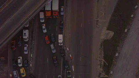 Evening rush hour collapse on the road, a big traffic jam Vídeos de archivo 128003853