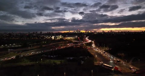 Evening rush hour on exit roads from city Vídeos de archivo 167926379