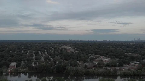 Evening Shot 스톡 동영상 111385112