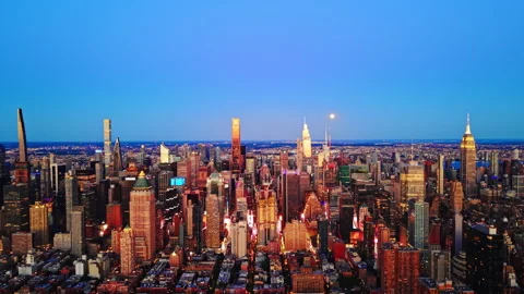 Evening sky over manhattan skyline, New York, New York Video stock 343850571