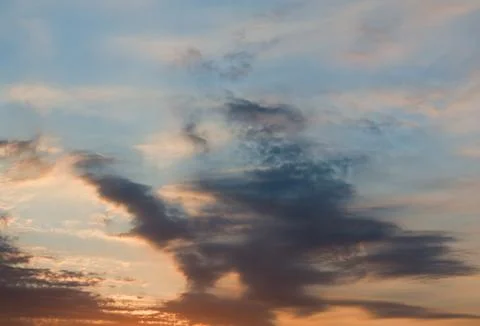 The evening sky. Fotos Stock