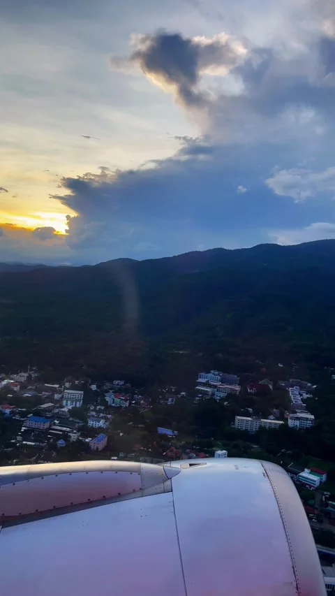 Evening sky view from airplane window, Thailand. Vidéo 289281043