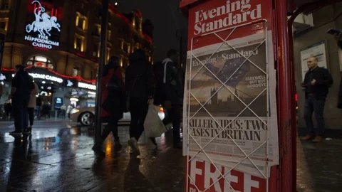 Evening Standard during Brexit night 31.01.20 Stock Footage 123940751