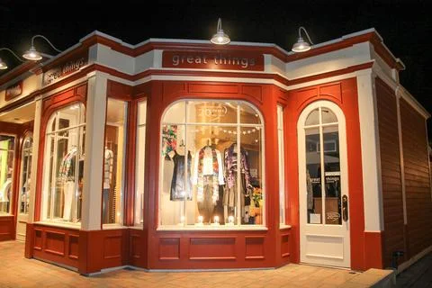 Evening storefront of "great things" boutique in Niagara-on-the-Lake featur.. Stock Photos