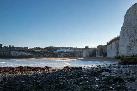 Evening sun over Kingsgate Bay, Broadstairs, Kent 스톡 사진