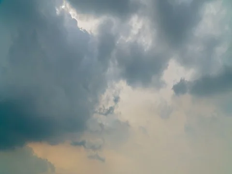 Evening sun ray shoot through the clouds beautifully. 動画素材 73105274