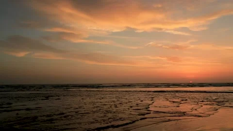 Evening time beach with no people Stock Footage 135896953