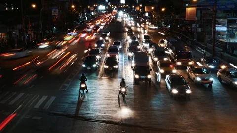 Evening Time Lapse. Heavy traffic jam flowing with blurred motion lights Stock Footage 81521216
