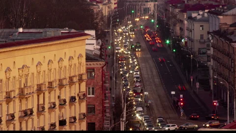 Evening Timelapse of Central Intersection in Minsk, Belarus – City Traffic 库存影片 243558519