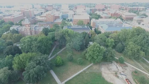 Evening tracking drone shot, The Oval, Ohio State University, 1080p Video stock 95493060
