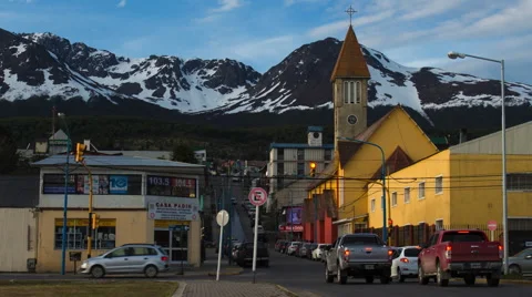 Evening Traffic in Ushuaia Vídeo Stock 57823724