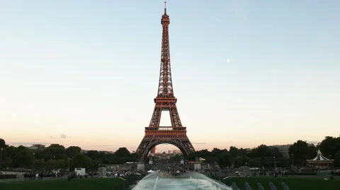 Evening view of the eiffel tower in paris, france Stock Footage 58782507