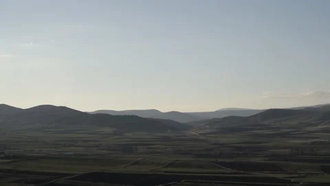 Evening view of green fields Vídeos de archivo 166456946