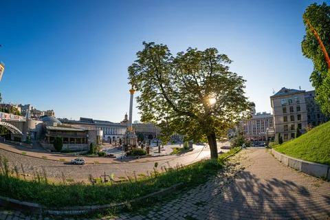 Evening view of the Independence Square background with monuments, Stella, .. Foto stock