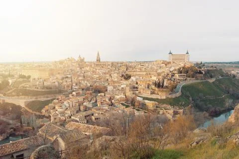 An evening view to Toledo old town and Cathedral in the sunlight from a viewp Foto stock